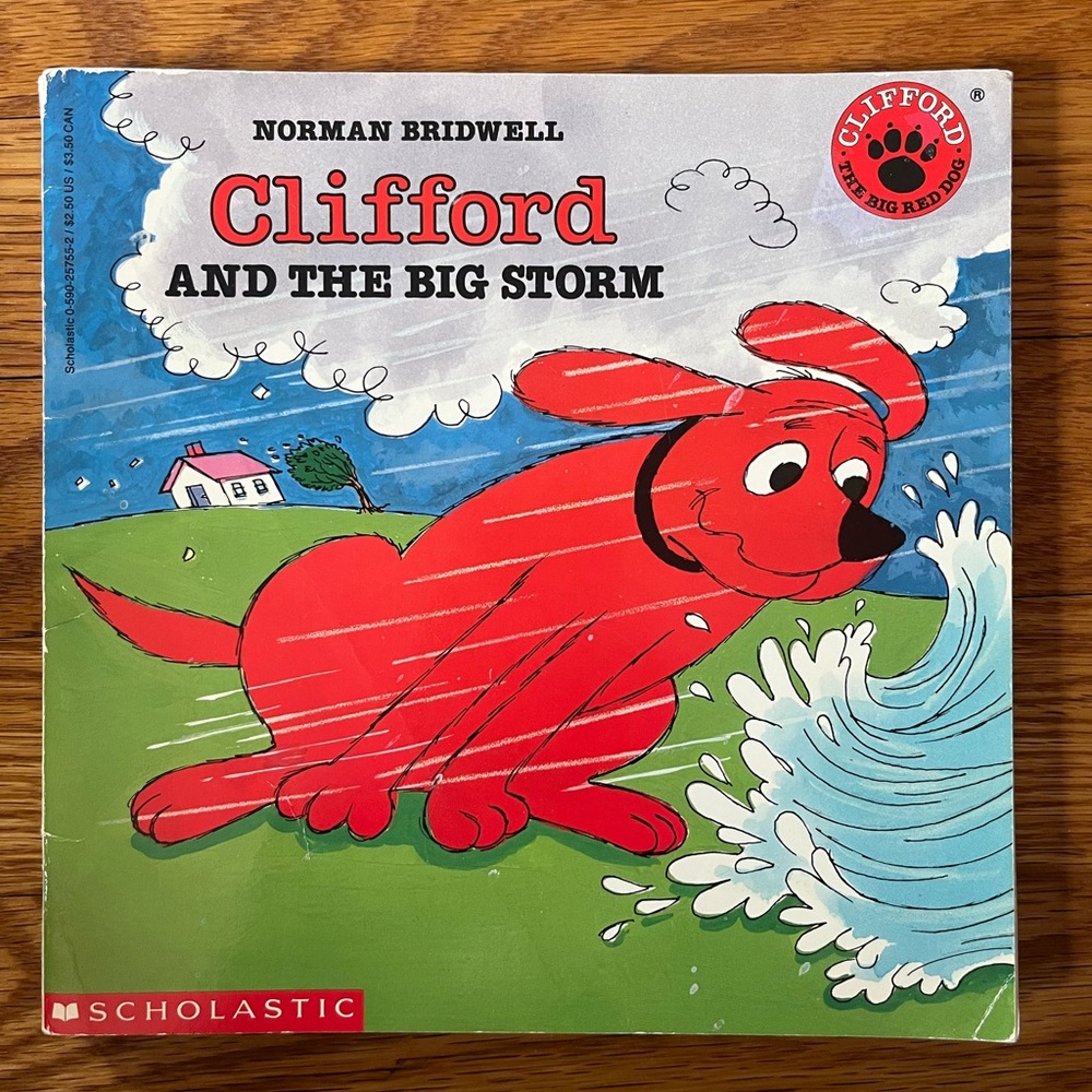 Scholastic Clifford The Big Red Dog Book Set - Picture 2 of 8